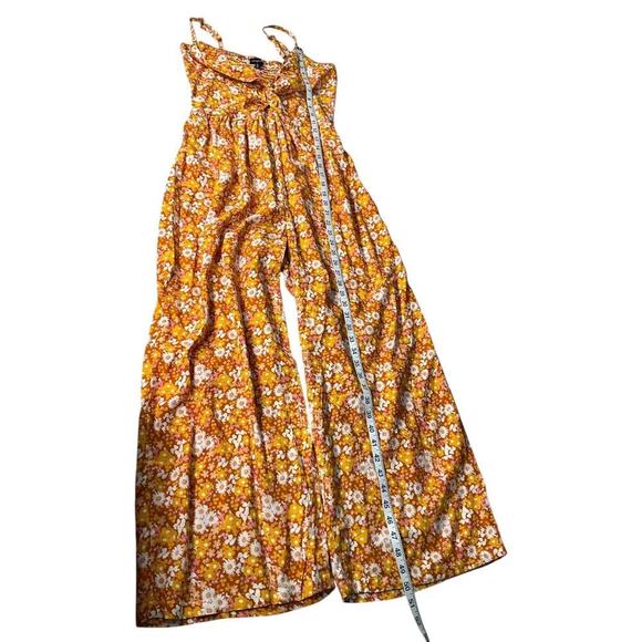 Larsyn & Lily Floral Burnt Orange Jumpsuit Smock Back Deep V-Neck Size Large - Picture 12 of 15
